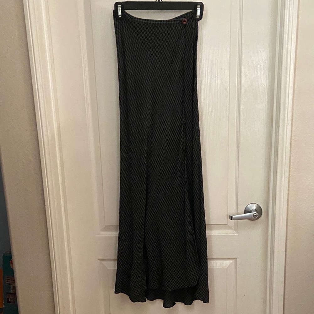 Max Studio Black Geometric Wrap-Around Maxi Skirt